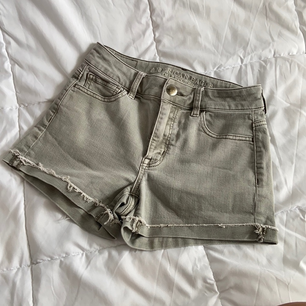 American Eagle Hi-Rise Shortie